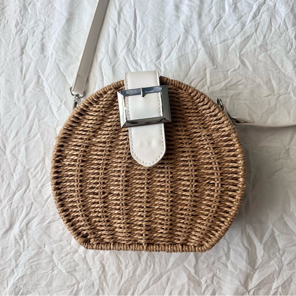 Round Wicker Woven Crossbody Bag - Picture 2 of 7